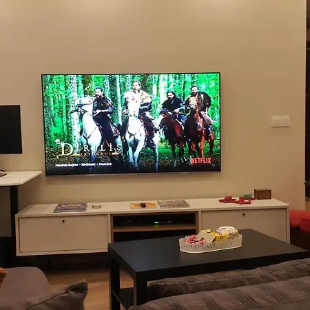 בית אירוח Shared Center Of The Istanbul, Metro 3 Mnt *