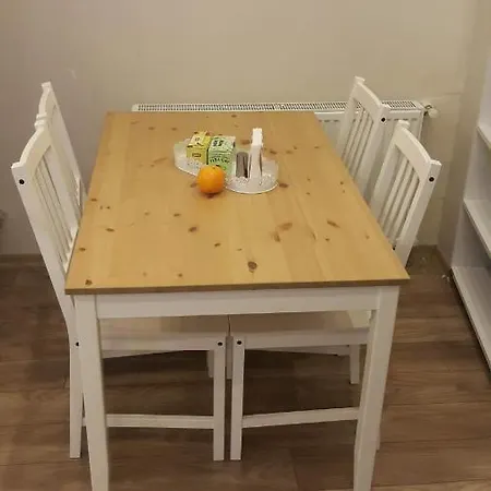 Shared Center Of The Istanbul, Metro 3 Mnt